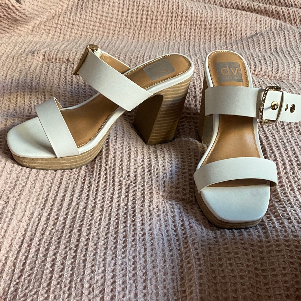 DV by Dolce Vita Women's Cream Block Heel Sandals